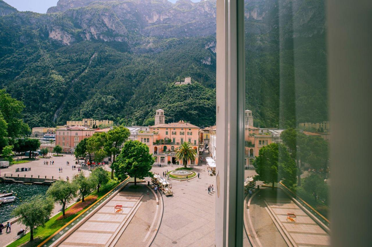 Grand Hotel Riva Exterior foto