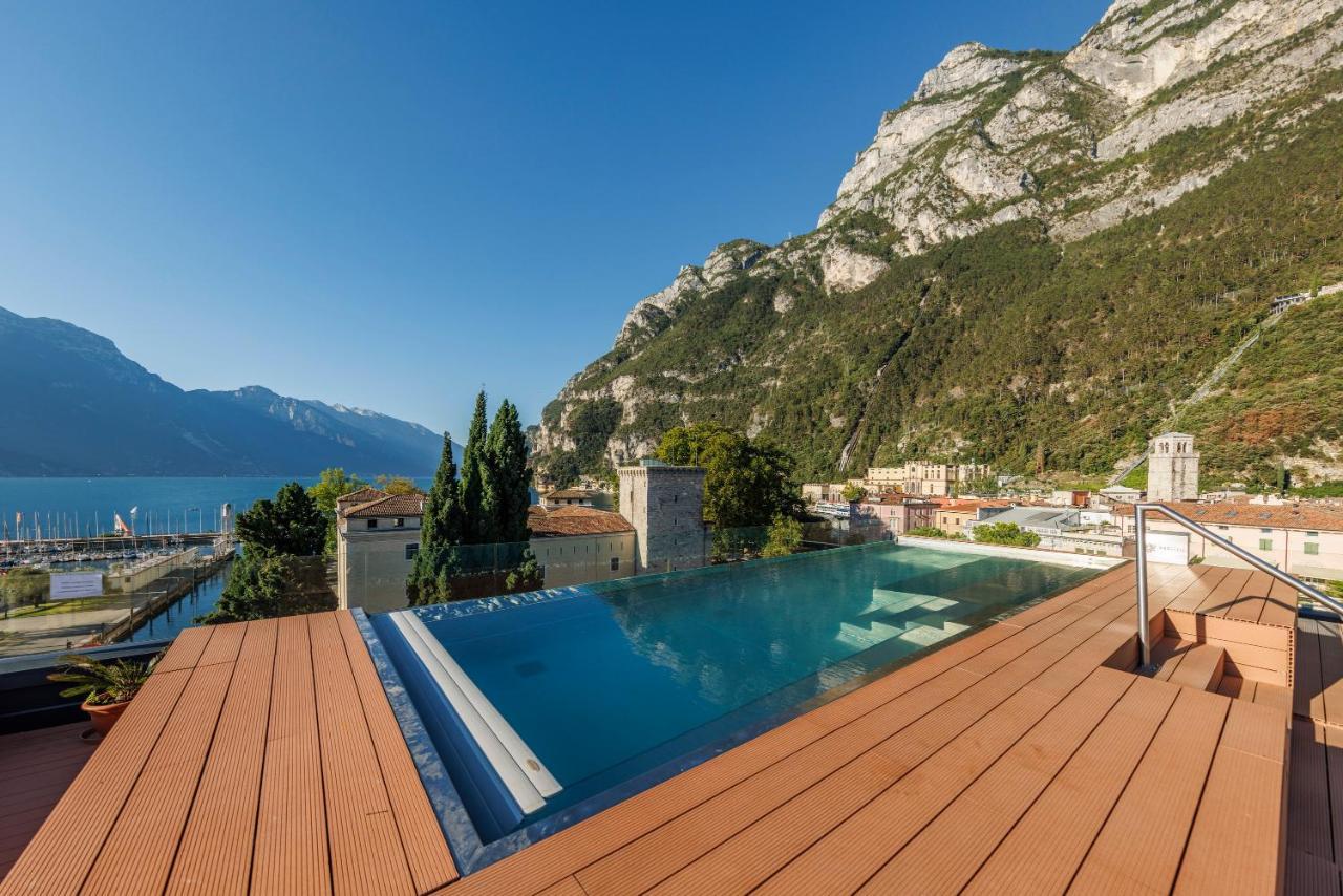 Grand Hotel Riva Exterior foto