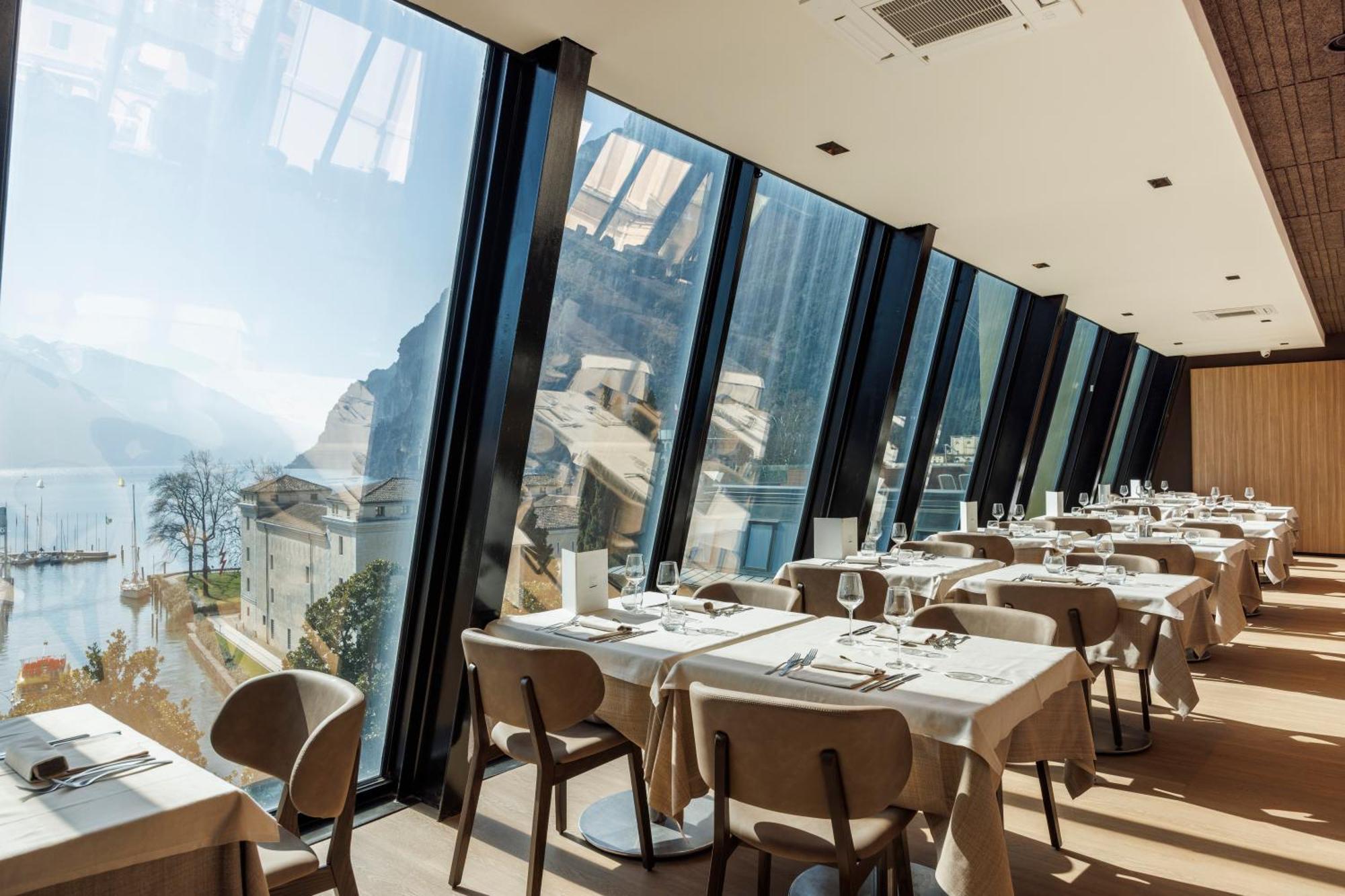 Grand Hotel Riva Exterior foto