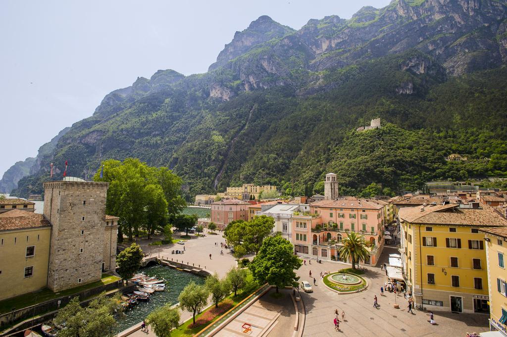 Grand Hotel Riva Exterior foto